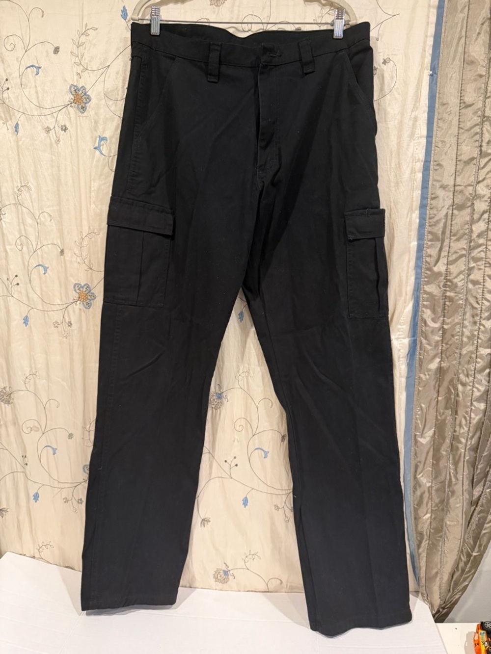 Wrangler Black Cargo Pants with Side Pockets